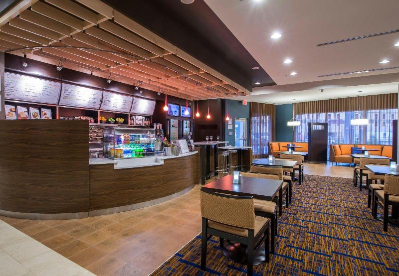Hotel Courtyard By Marriott