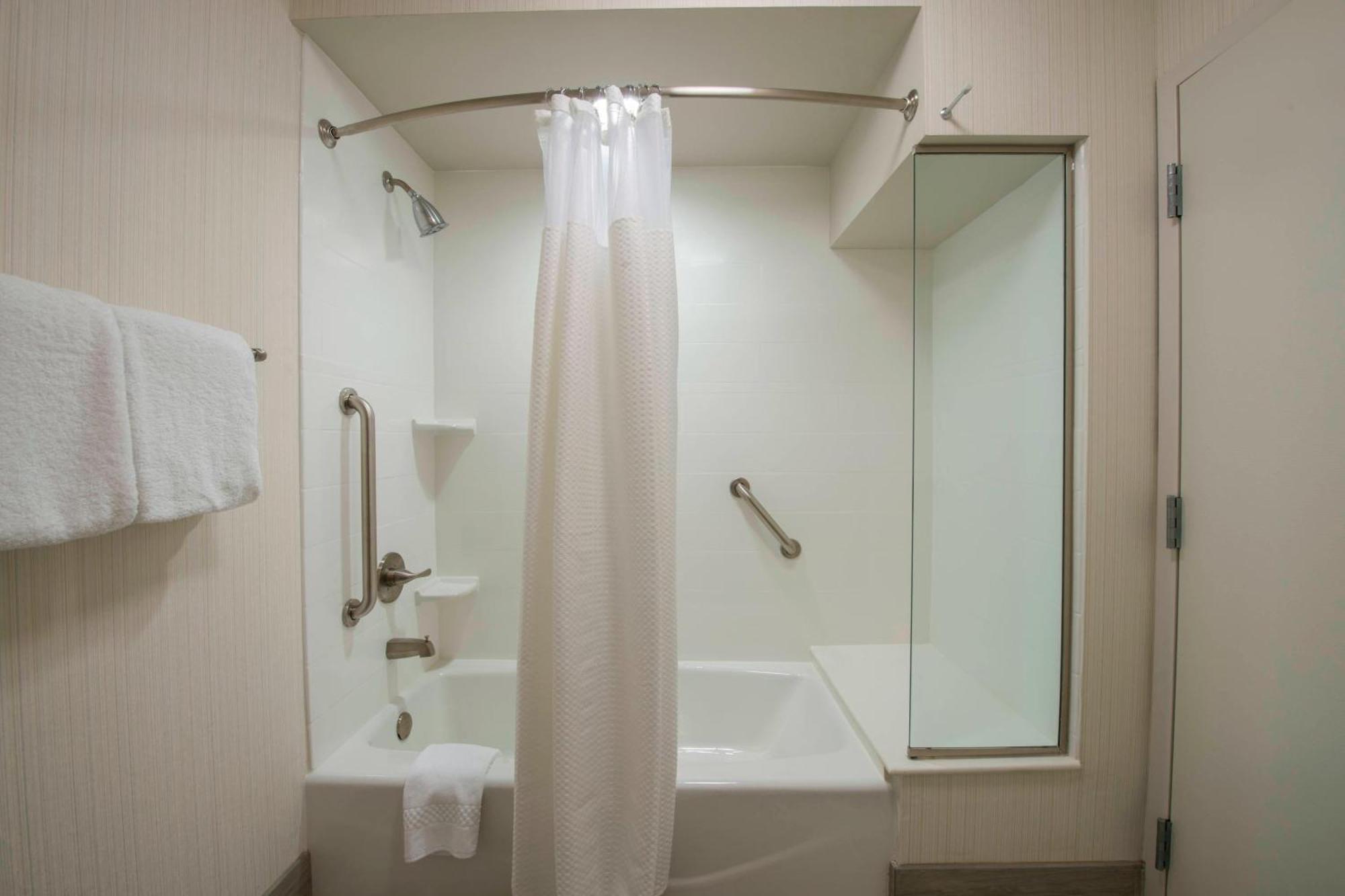Hotel Courtyard By Marriott Columbus