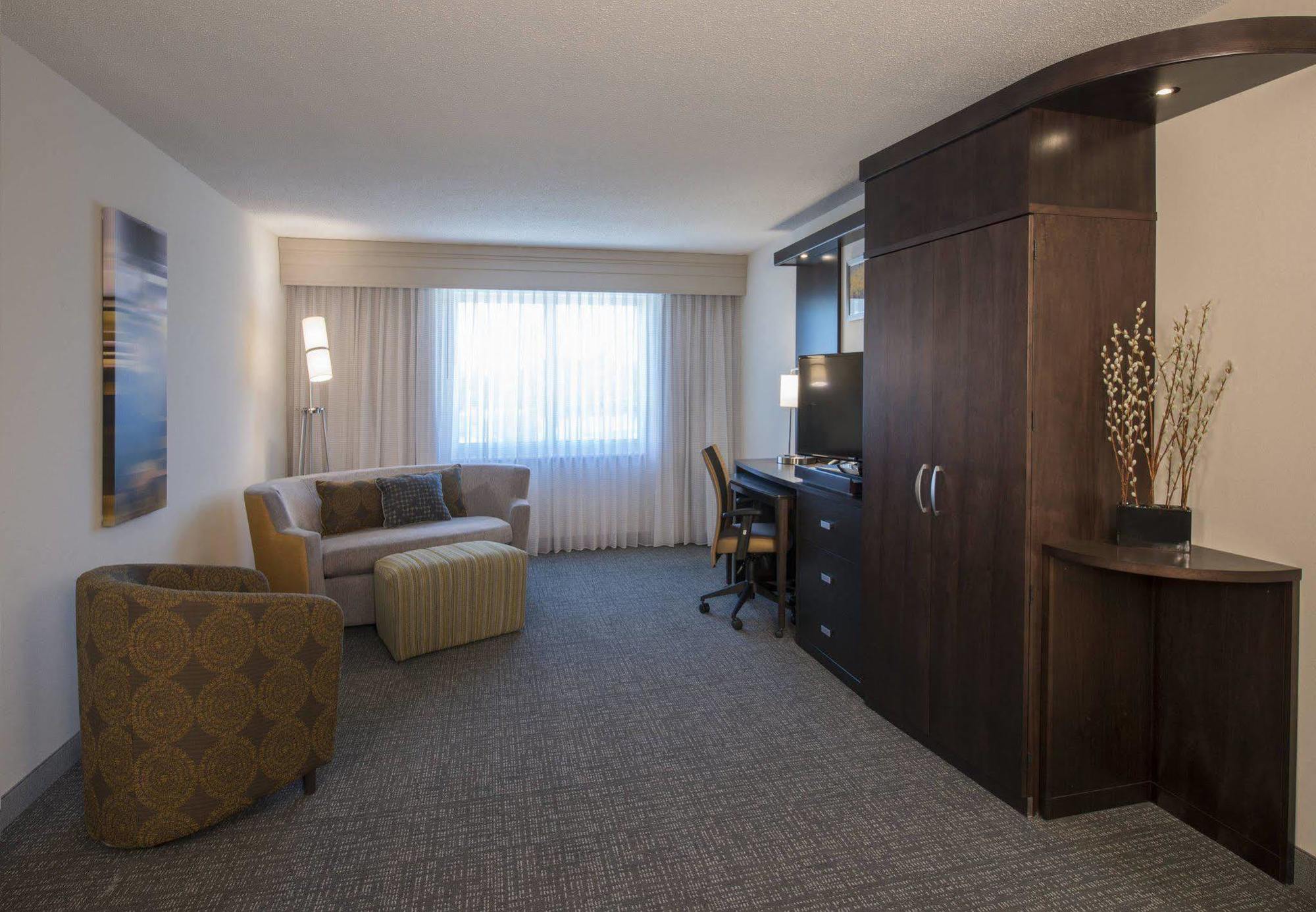 Hotel Courtyard By Marriott